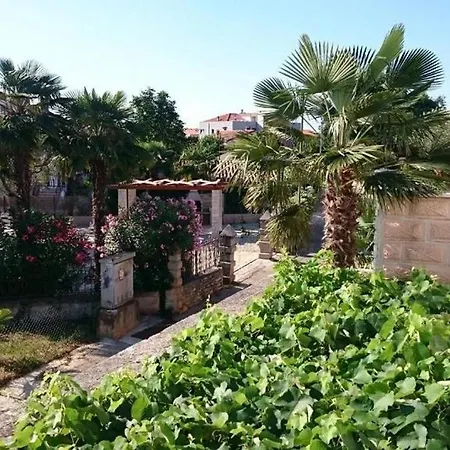 Appartamento With Parking Space - 24972 Rovigno